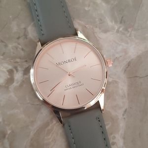 Brand new Monroe rose gold watch